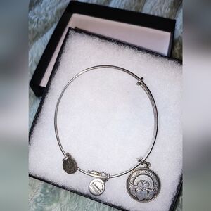 Alex And Ani Claddagh Bracelet